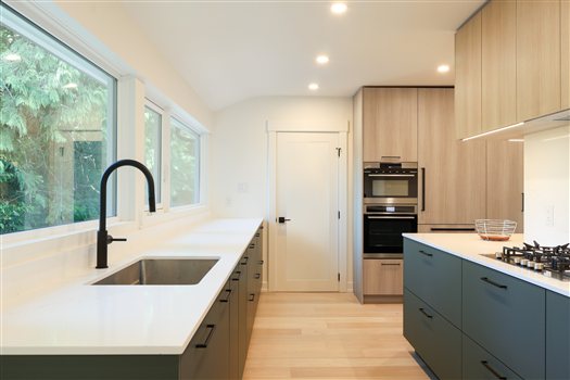 Bauformat kitchen cabinets completed by Canadian Home Style in West Vancouver